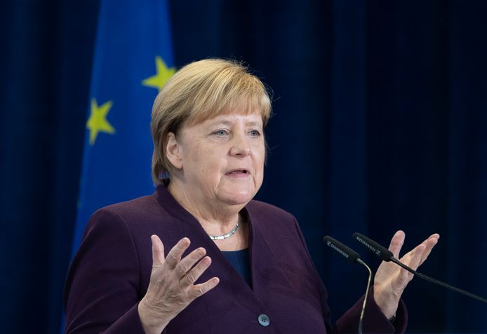 De Duitse bonskanselier Angela Merkel kondigde eerder al maatregelen aan om een mogelijke recessie tegen te gaan.
