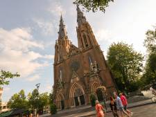 Optillen van Catharinakerk: slechte 1 aprilgrap of wereldwonder?