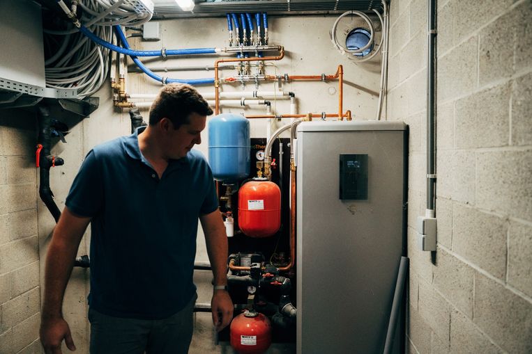 Sven Schoeters: ‘Je zult goed moeten zoeken om een betere investering te vinden dan zonnenpanelen. Ze betalen zich op vier à vijf jaar terug. Beeld Anton Coene