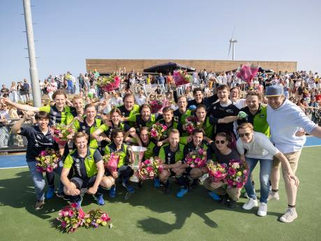 HC Helmond winnaar Silver Cup, seizoen kan nóg mooier worden: ‘Maar eerst gaan we dit vieren’