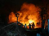 Chalet in Almelo gaat volledig in vlammen op
