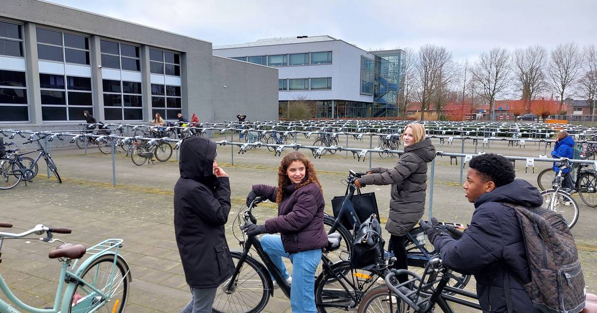 Nieuw parkeerterrein voor groter Pax Christi College wordt flinke ...