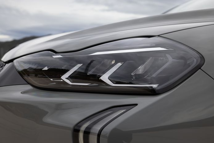 DS 7 E-Tense