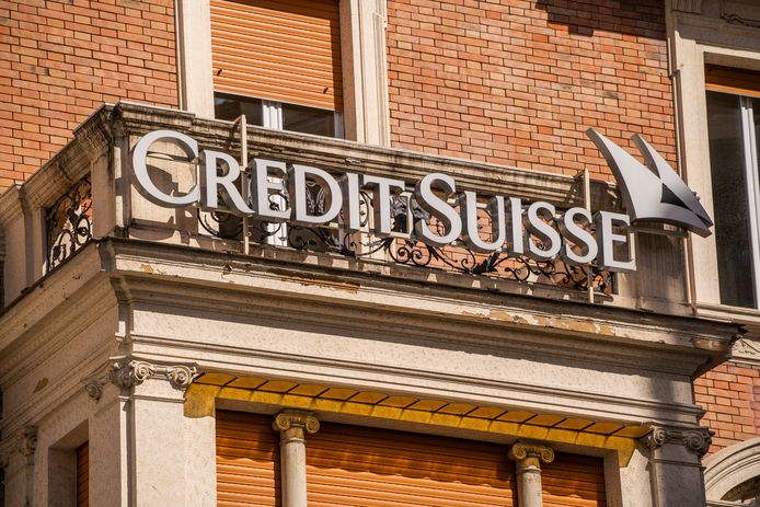 De schandalen stapelen zich op bij Credit Suisse.