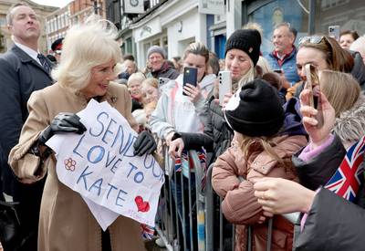 Koningin Camilla geeft update over prinses Kate: “Ze is erg blij met de steun”