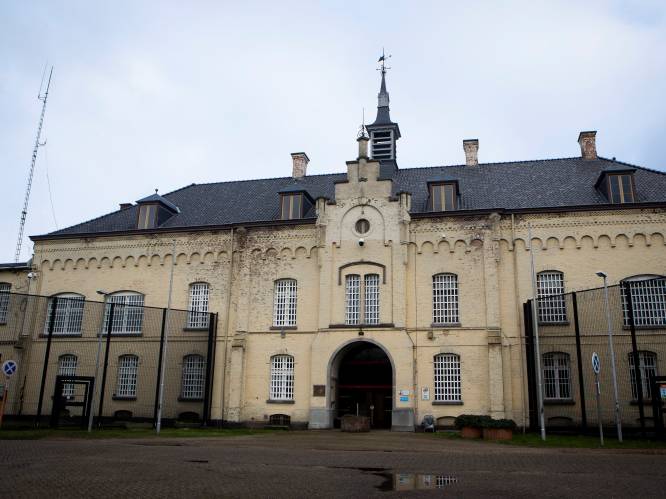 Vierhonderd boeren voeren actie in Merksplas, ook betoging in ...