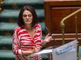 Kamerlid Nahima Lanjri (CD&V) klaagt het systeem van definitief ziektepensioen voor vastbenoemde ambtenaren aan.