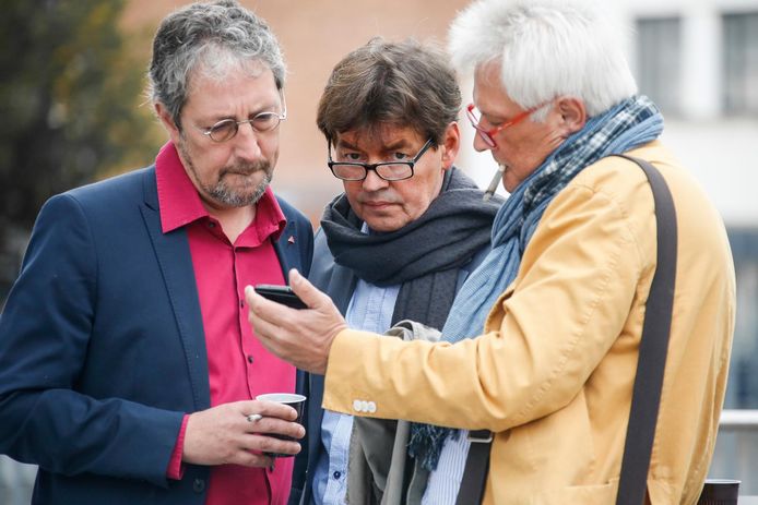 Luc Cremer et Jean Thiel, amis de Bernard Wesphael, venus témoigner en sa faveur.