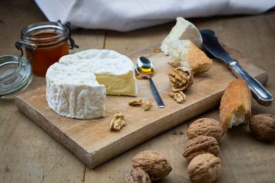 Franse kaascrisis: “Camembert met uitsterven bedreigd”