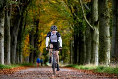 Zes keer de Mont Ventoux: ‘wielermal­loot’ Evert (28) uit Leende houdt wel van een sportieve uitdagi