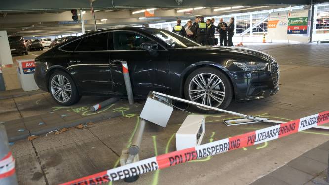 Un homme fonce sur un parking de l'aéroport de Cologne-Bonn, plusieurs blessés