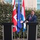 Boris Johnson stuurt kat naar persconferentie met Luxemburgse premier
