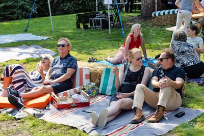 Picknick bij de Baronie zorgt voor ‘Uit-markt vibe’; Gemeente mikt op meerdere evenementen bij kaste