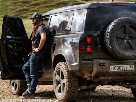 Nieuwe James Bond-film gunt Land Rover Defender een rol: de makers geven een voorproefje