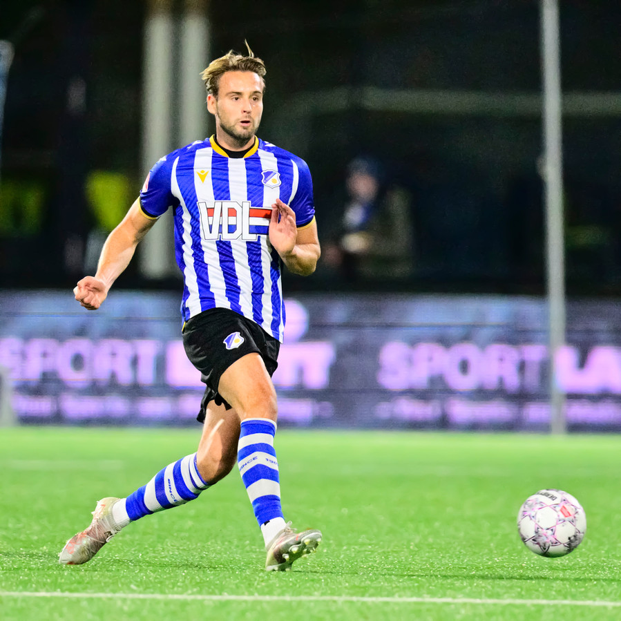Knokker Bogaers blij met weer een kans, bij een FC Eindhoven dat de ...