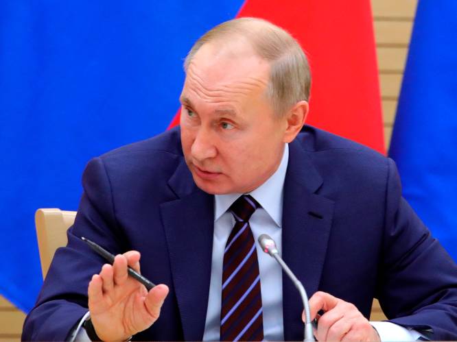 Poetin vervangt machtige procureur-generaal “met het oog op transfer naar andere positie”