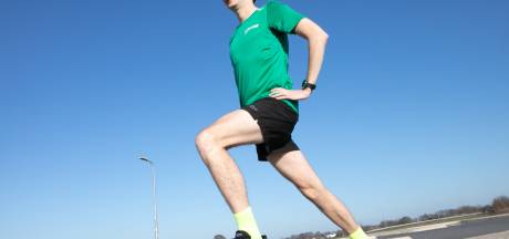 Hardenbergse hardloper René van der Beek gaat negentien rondjes geven aan Kika