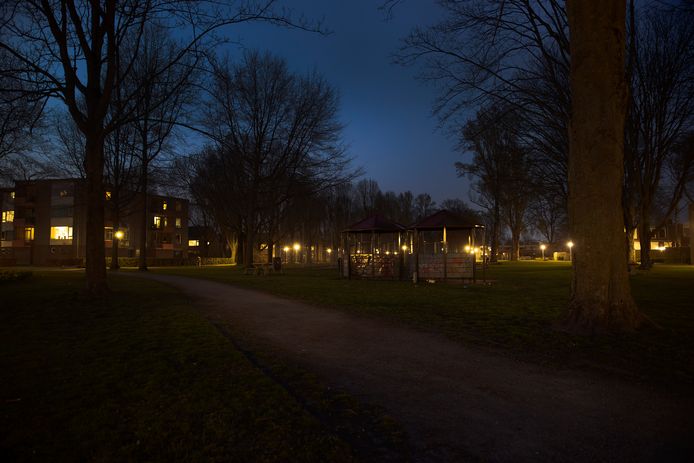 Het Amandelpark in Vaartbroek was afgelopen winter het decor voor (vuurwerk)overlast door jongeren uit Eindhoven.