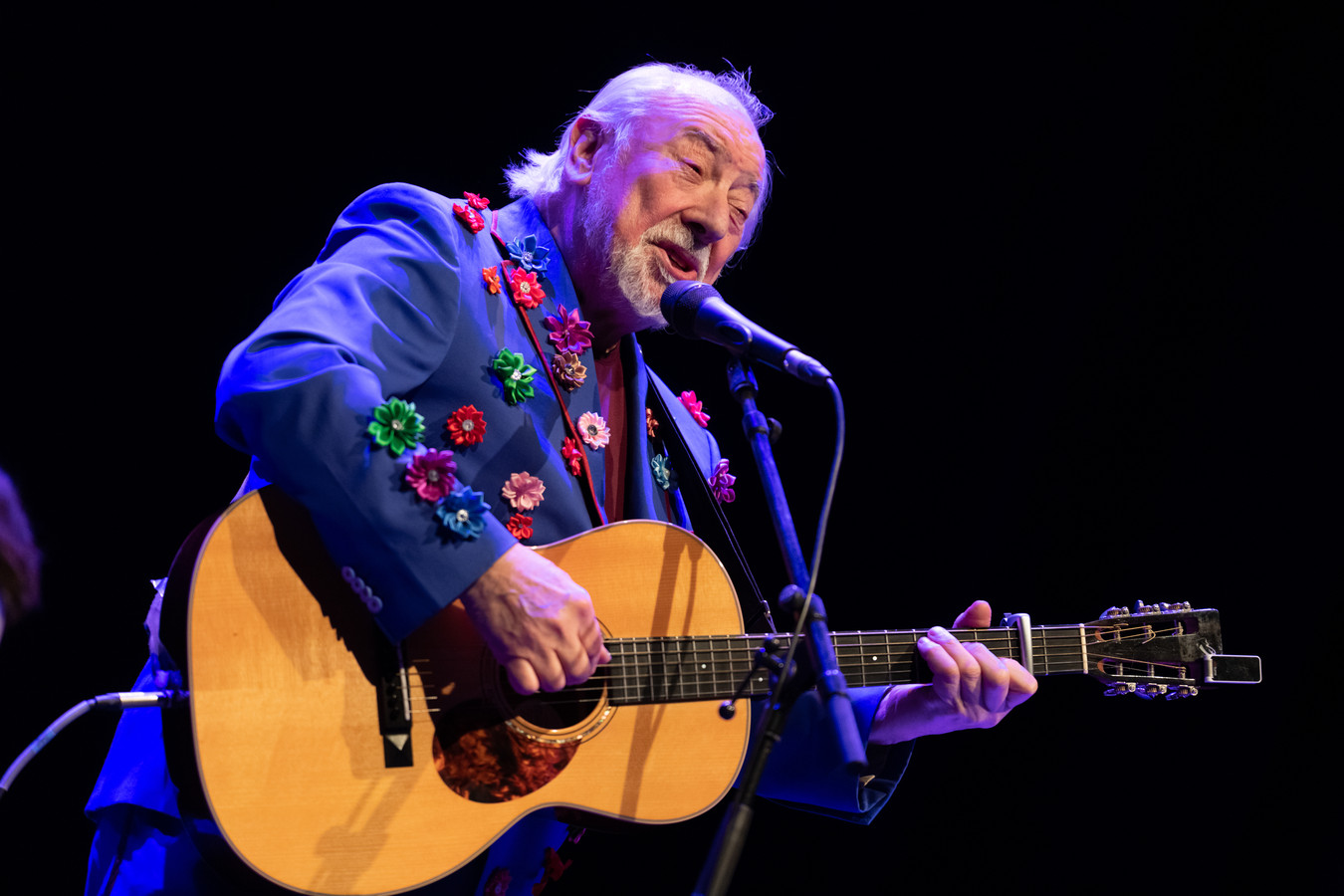 Urbanus trekt nog altijd volle zalen: ‘Hier krijg ik altijd een staande ...