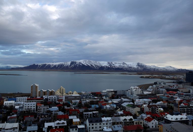 Zaterdag trekken de inwoners van Reykjavik en de rest van IJsland naar de stembus. Beeld REUTERS