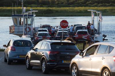 Onrust groeit over de Gelderse veren nu het geld op raakt: ‘Houd ze in de vaart!’