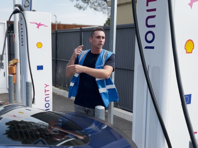 Oproep aan snelwegparkings: zet allemaal een ‘Jef’ in.