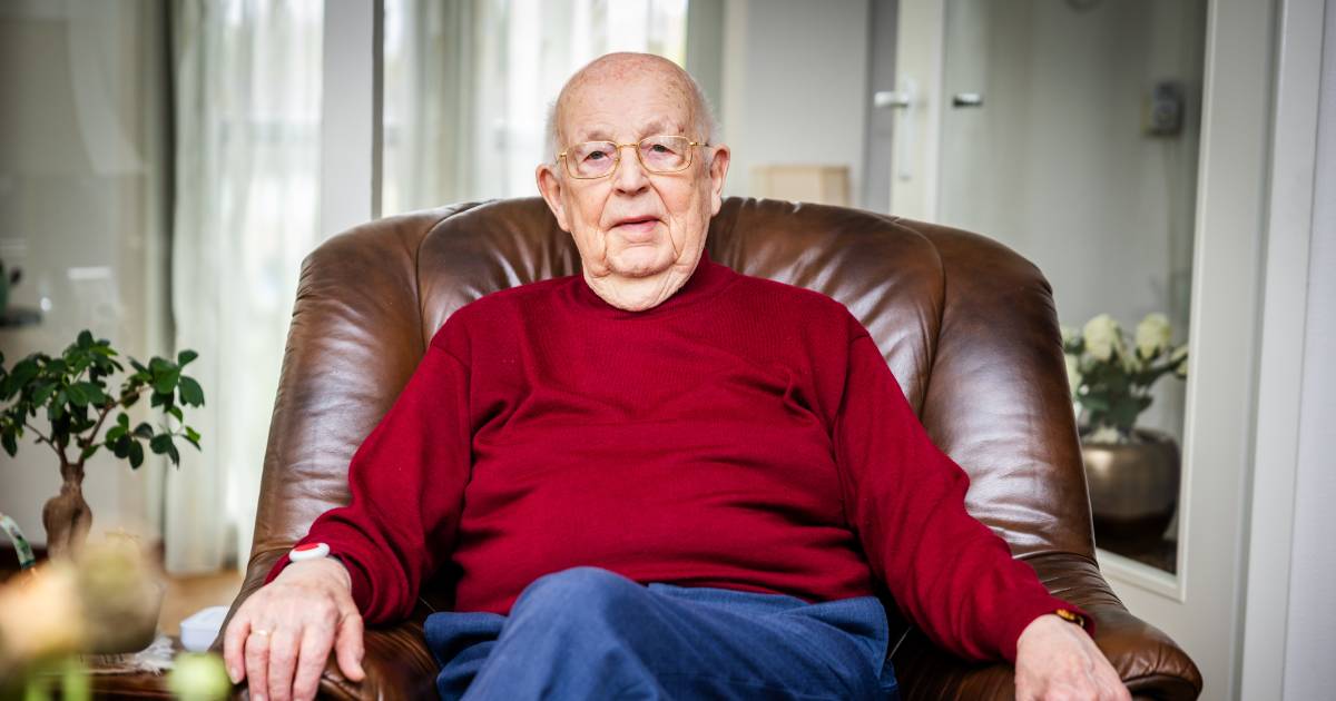 Oorlog in Maasdam was voor Arie ook als 7-jarig kind voelbaar, later gaf hij er geschiedenisles over