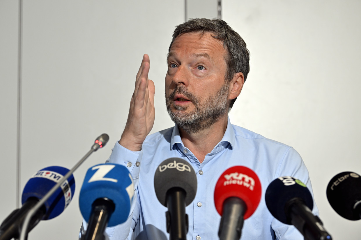 National Bank Governor Pierre Wanche, who chairs the expert group.  BELGA's photo