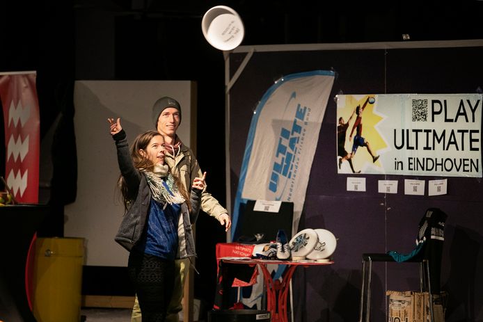 Eindhoven, Het Engelstalige magazine over EIndhoven Howdo organiseert vrijdag en zaterdag de International days in het oude V&D-gebouw om Internationals laten zien wat de regio Eindhoven te bieden heeft en de geboren en getogen Eindhovenaren kennis laten maken met andere culturen.