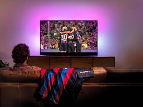 Maker Philips-tv’s in zee met FC Barcelona: niet Philips maar Eindhovense vinding ‘Ambilight’ op voetbalshirts