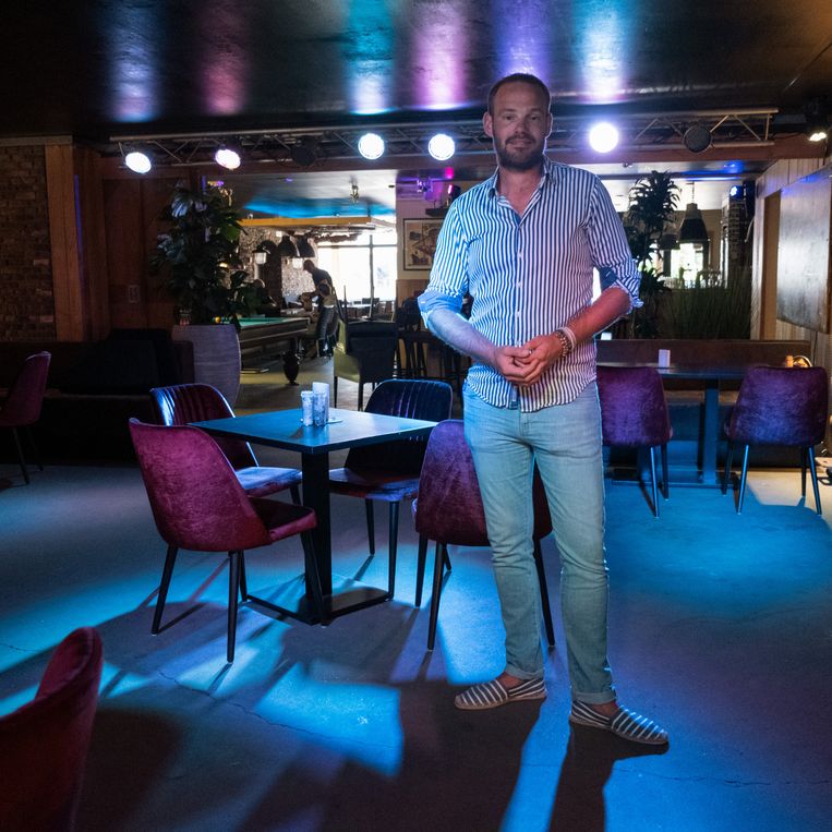 Remmelt Mulder van de Tox Bar op Schiermonnikoog. Beeld Sabine van Wechem