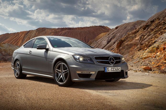 Mercedes C63 AMG coupé.