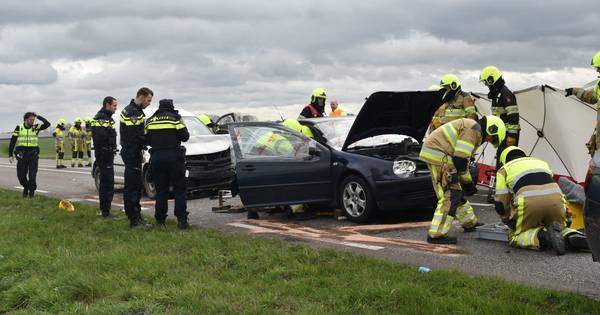 Ernstig ongeval op Van Heemstraweg bij Gameren; drie gewonden - BD.nl