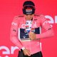 Drager roze trui Remco Evenepoel uit Giro d’Italia na coronabesmetting