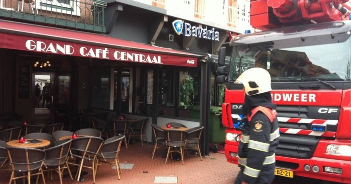 Twee meldingen bij Grand Café Centraal op Markt in Eindhoven (video) Eindhoven ed.nl