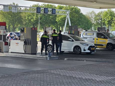 Meerdere mensen aangehouden bij tankstation Renswoude na melding van overval 