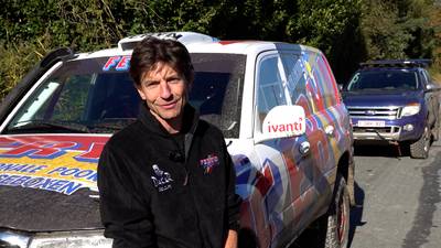 Koen Wauters test eerste keer wagen voor Dakarrace: “Deze auto zit niet vol met hoogtechno­lo­gi­sche snufjes”