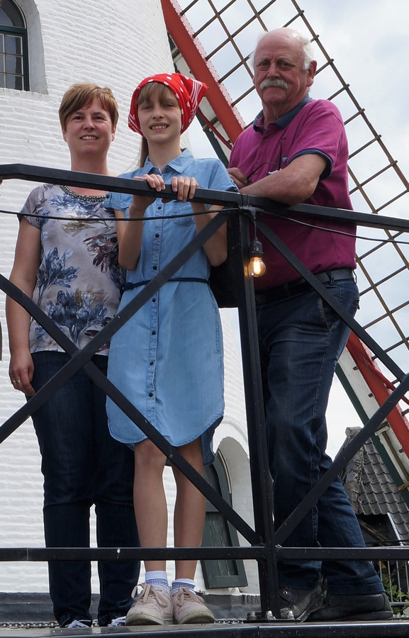 Roland Wieme samen met dochter Susy en kleindochter Zara.