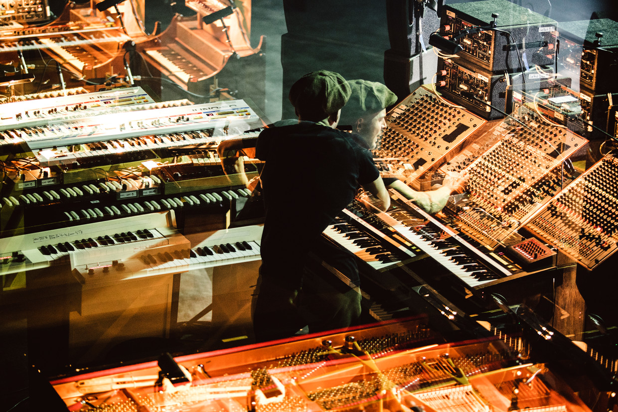 Nils Frahm speelt donderdagavond in een uitverkocht Rivierenhof. Beeld Francis Vanhee
