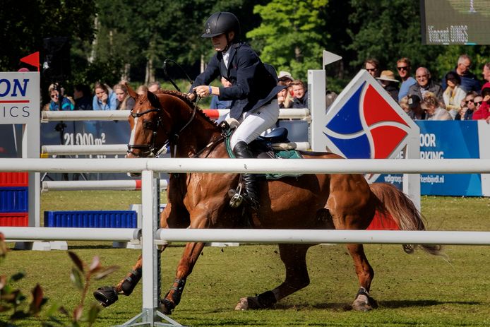 Vincent Dings had de grootste moeite om Ivory Hdh in toom te houden tijdens de loodzware Derby.