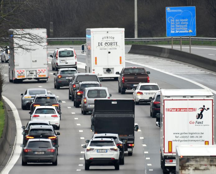 Er zijn steeds meer auto's op de baan en ze leggen ook meer afstanden af.