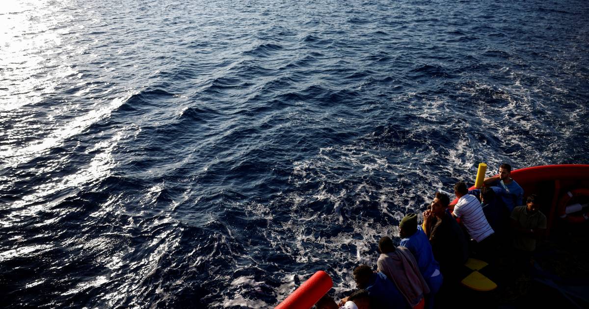 Guardia costiera rifiuta aiuti: quattro bambini muoiono di sete su una barca dal Libano all’Italia |  All’estero