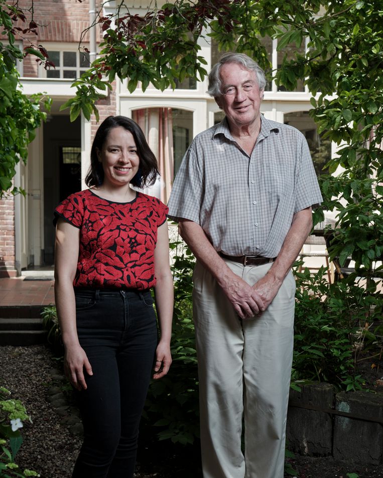 Huurder Ana Rosa Morfín Chávez (29) en  verhuurder Bert Bast (77). Beeld Erik Smits
