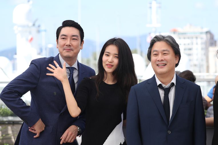De cast van The Handmaiden in Cannes Beeld getty
