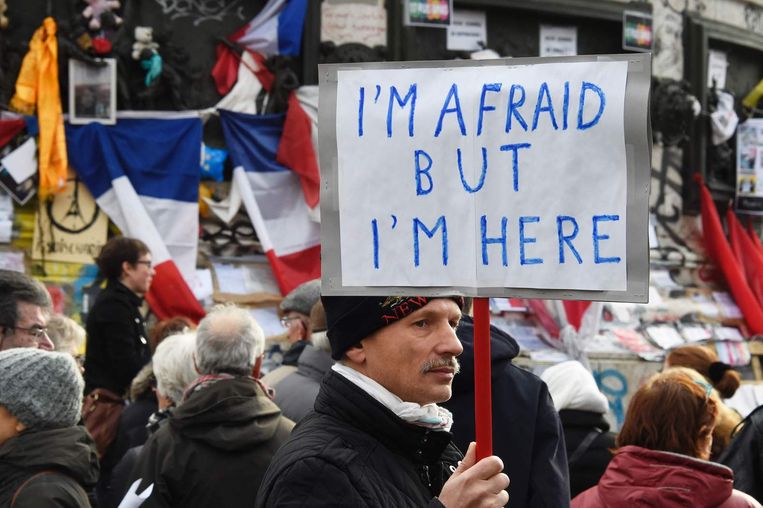 Op 10 januari 2015 kwamen Parijzenaren samen op het Place de la Republique om hun steun te betuigen aan de slachtoffers van Charlie Hebdo en de Joodse supermarkt. Beeld afp