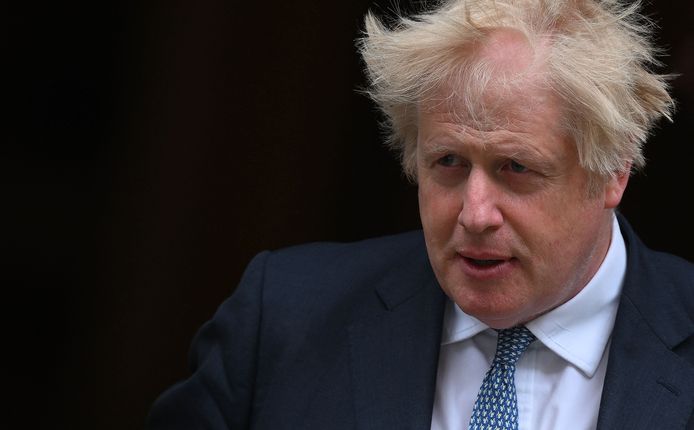 Boris Johnson onderweg naar de ondervraging over het partygate-rapport.