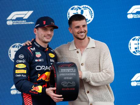 Enige smetje voor ongenaakbare Max Verstappen is dat hij niet eens de limiet hoeft op te zoeken