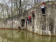 Archiefbeeld - via ferrata op de vorige editie van Fort Fiesta aan het Fort van Stabroek