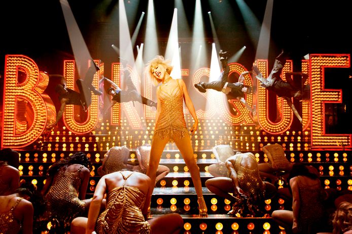 Een beeld van Christina Aguilera in Burlesque.