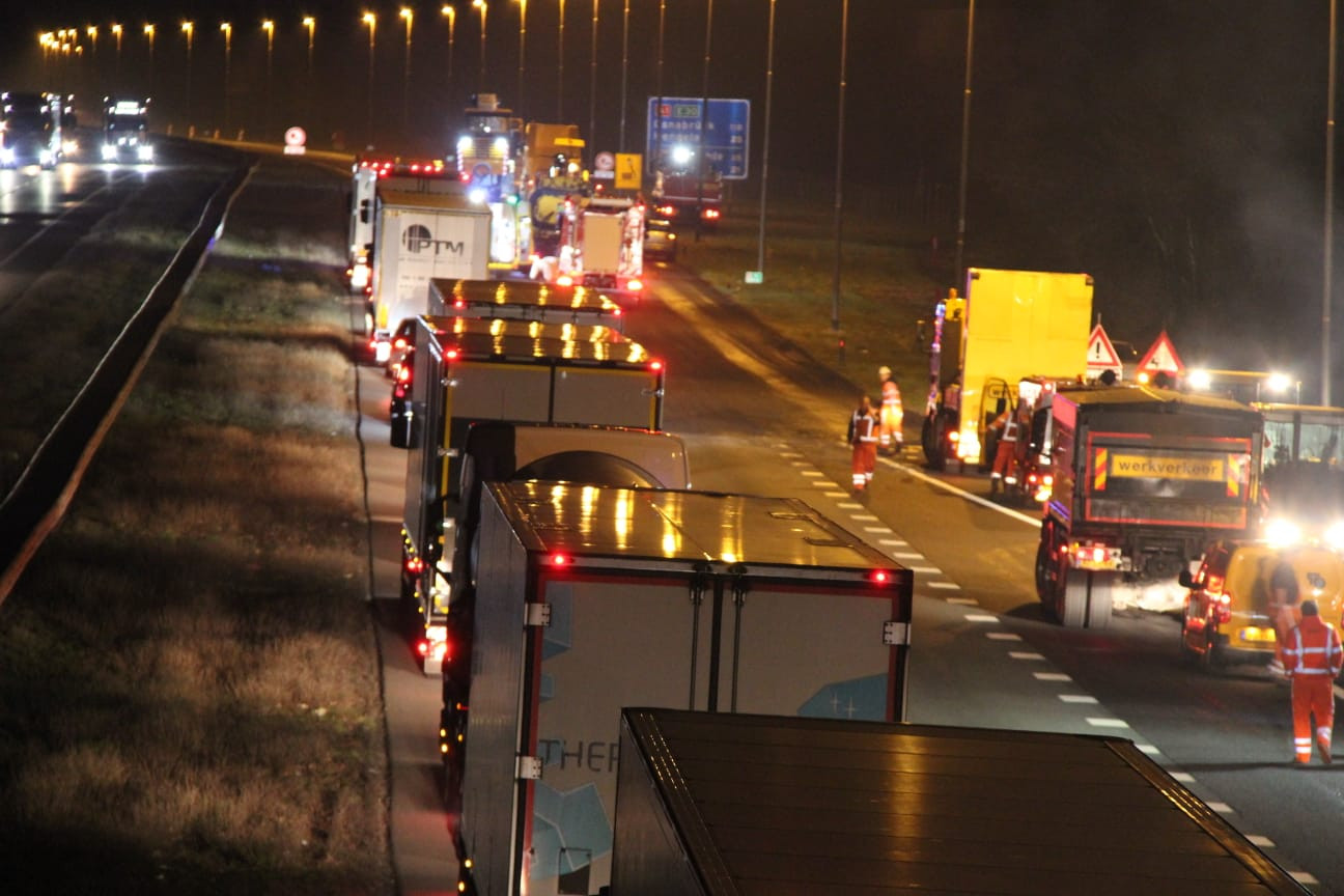 De file op de A1 bij Holten na het ernstige ongeluk in 2019.